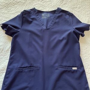 FIGS scrub top